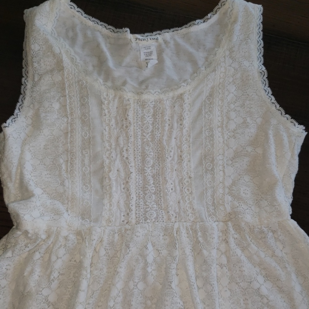 Top - Picture 2 of 2